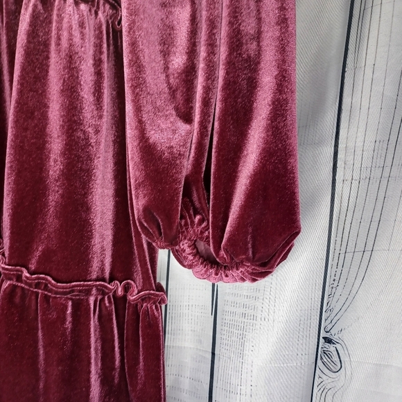 Betsey Johnson V-neck Mini Velvet Long Sleeve Dress in Burgundy - Picture 4 of 13
